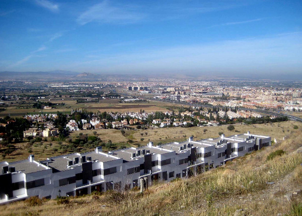 Imagen de expansión urbanística en Granada